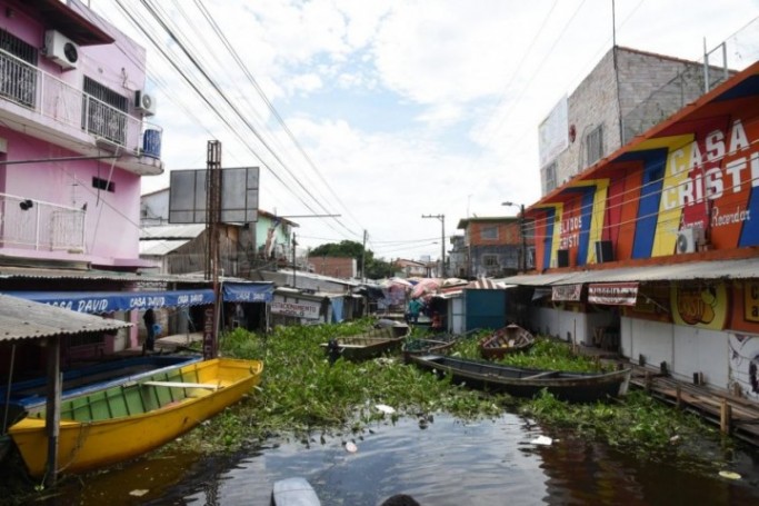 el-director-del-canal-argentino-se-refirio-principalmente-a-los-pueblos-fronterizos-que-tuvieron-que-cruzar-al-territorio-argentino-a-consecue_860_573_1318776