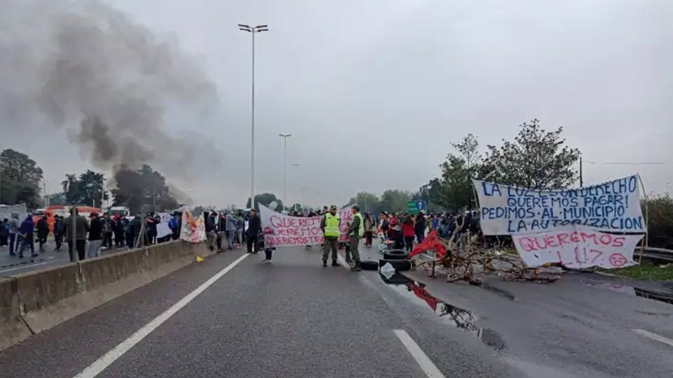 Horas De Corte En Autopista Riccheri Demoras Y Caos De Tr Nsito