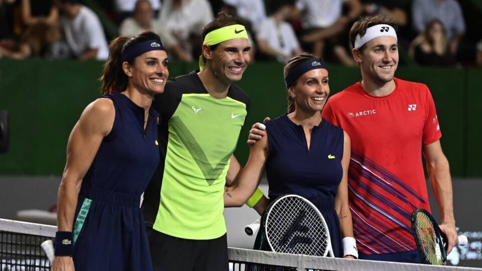 Gabriela Sabatini Y La Gran Willy En La Exhibición Que Encabezaron