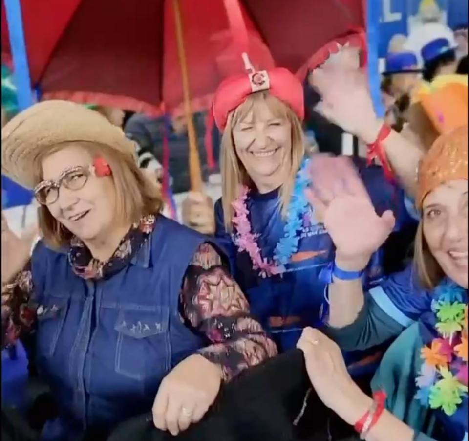Excelente festejo del Día del Jubilado organizado por la Secretaria de ...